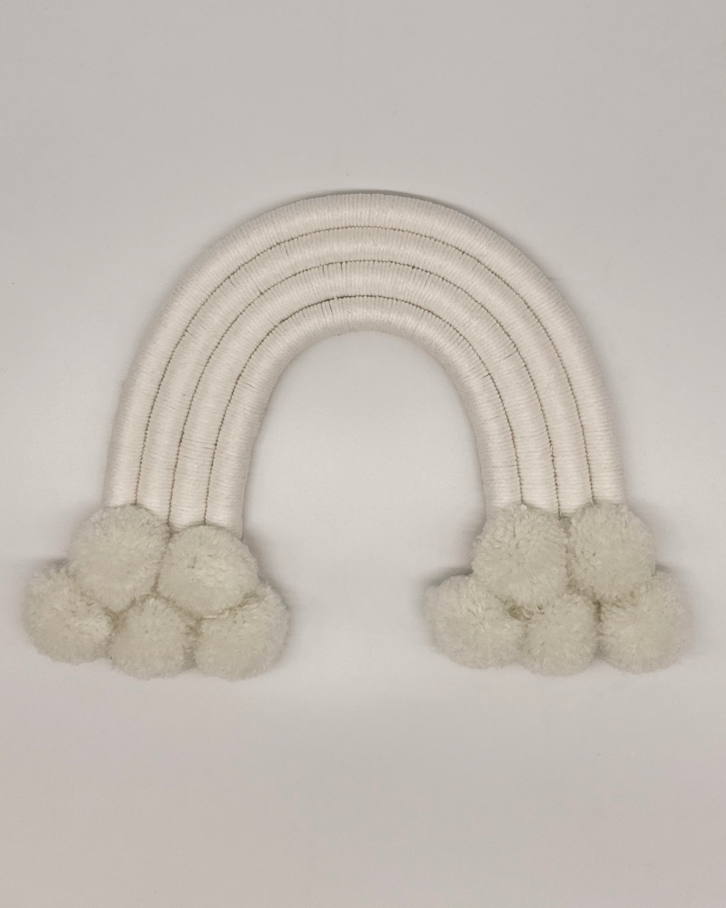 Arco íris Branco Pompom