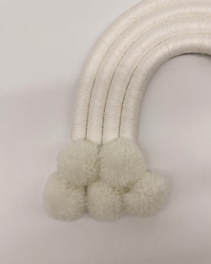 Arco íris Branco Pompom